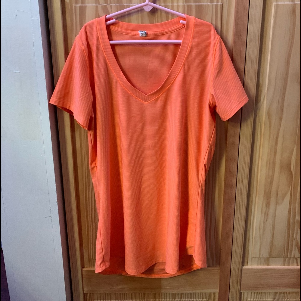 Under Armour workout tshirt